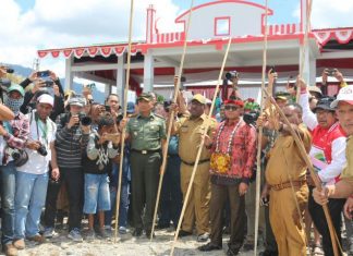 Gubernur Buka Festival Lembah Baliem