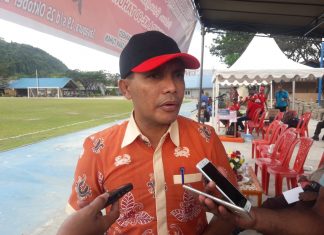 Legenda Persipura Tangani Tim Sepak Bola PON