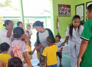 Kodim 1709/Yawa Gandeng Puskesmas Warari Gelar Imunisasi Polio