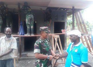 Dandim Mimika Tinjau Lokasi TMMD dan Gelar Komsos dengan Warga