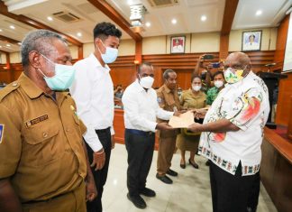 BKN Pusat Serahkan SK CPNS Tahun 2018