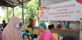 Jelang HUT Bhayangkara ke-76, Polres Jayapura Gelar Vaksinasi dan Pengobatan Gratis